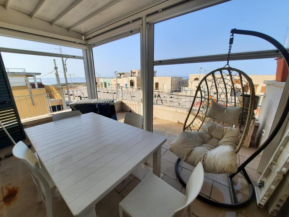 Casa Vacanze Illiria A Roca Vecchia Vicinissima Al Mare エクステリア 写真