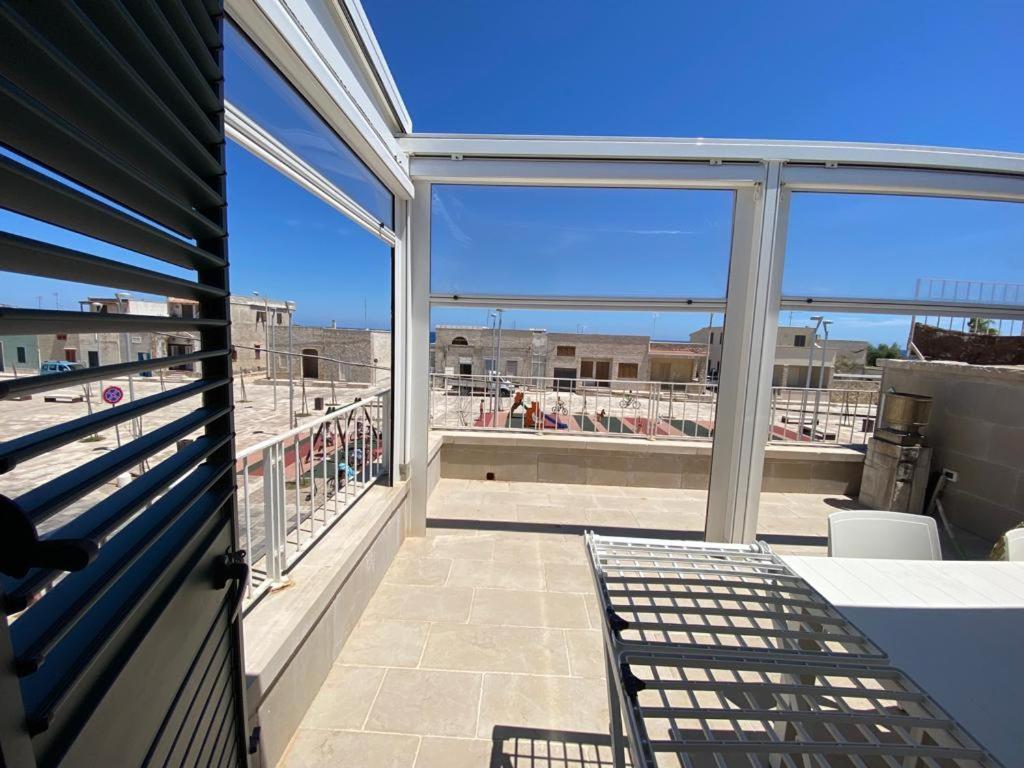 Casa Vacanze Illiria A Roca Vecchia Vicinissima Al Mare エクステリア 写真