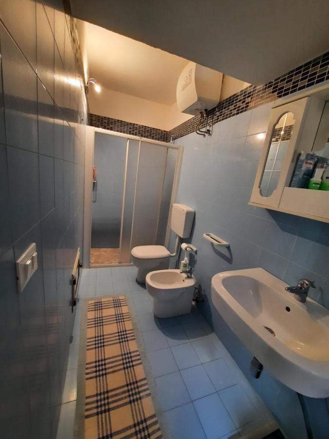 Casa Vacanze Illiria A Roca Vecchia Vicinissima Al Mare エクステリア 写真