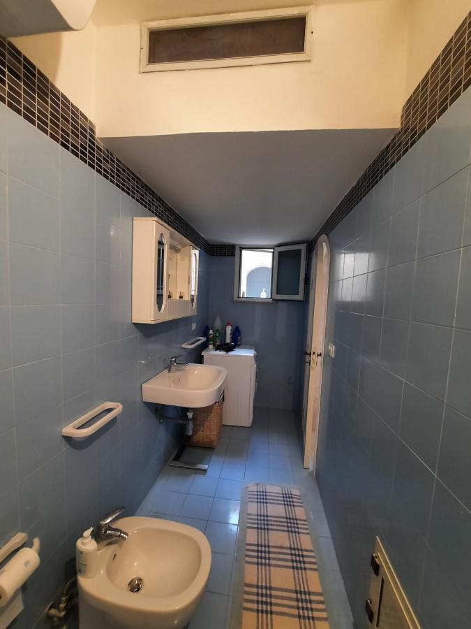 Casa Vacanze Illiria A Roca Vecchia Vicinissima Al Mare エクステリア 写真