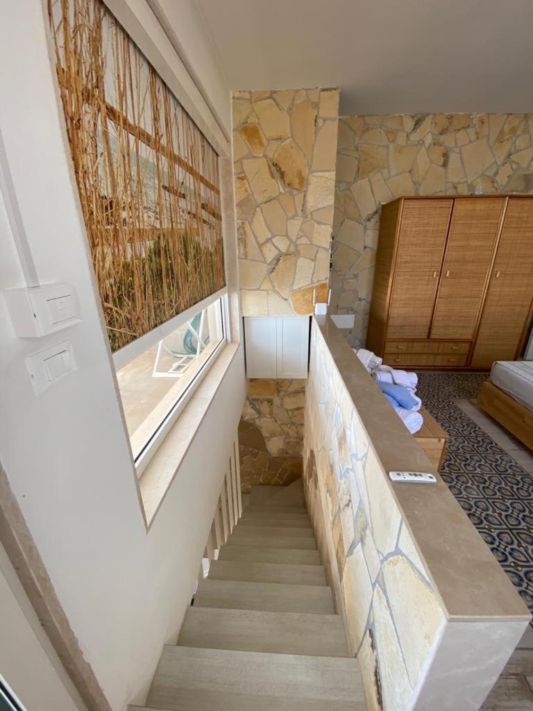 Casa Vacanze Illiria A Roca Vecchia Vicinissima Al Mare エクステリア 写真
