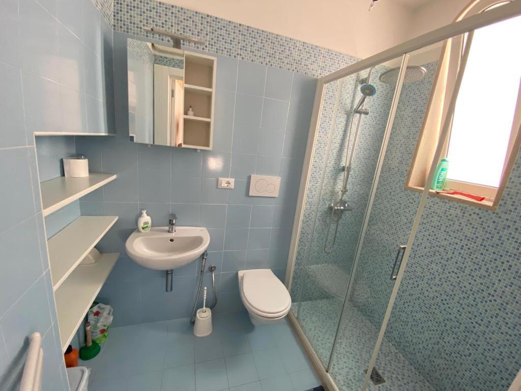 Casa Vacanze Illiria A Roca Vecchia Vicinissima Al Mare エクステリア 写真